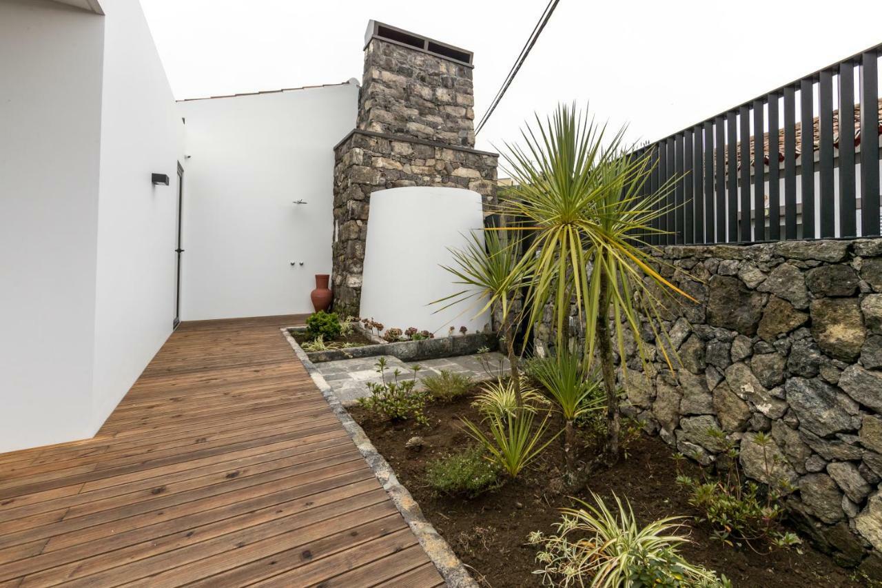 Azaleas Guest House Ribeira Cha Exterior foto