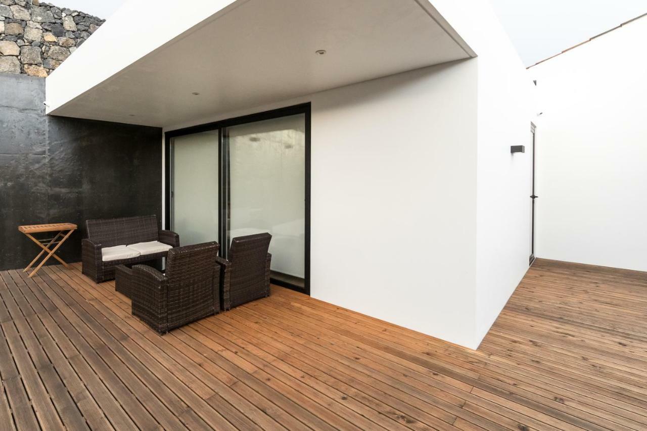 Azaleas Guest House Ribeira Cha Exterior foto